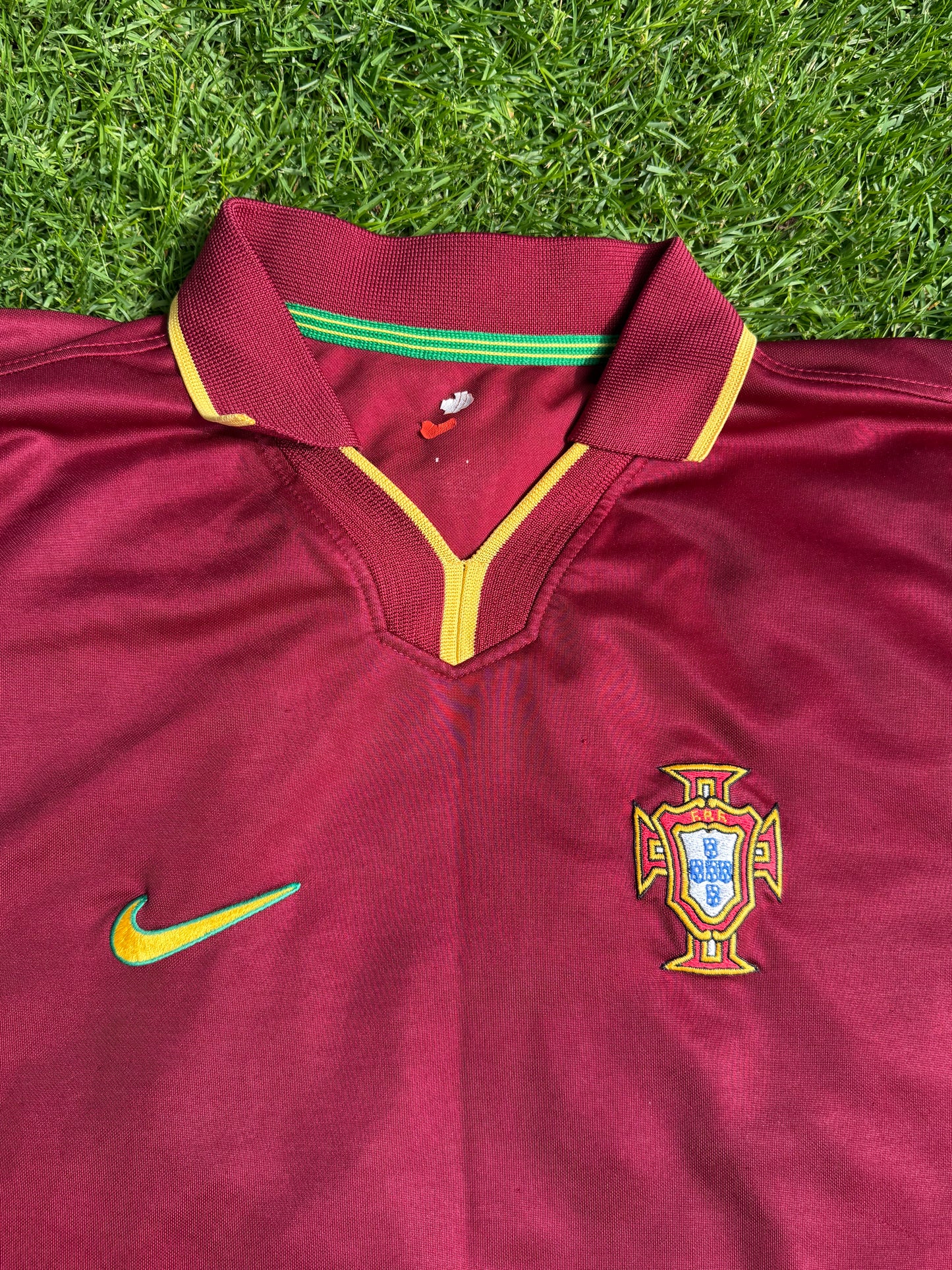 Portugal 1998/2000 Home Shirt (XL)
