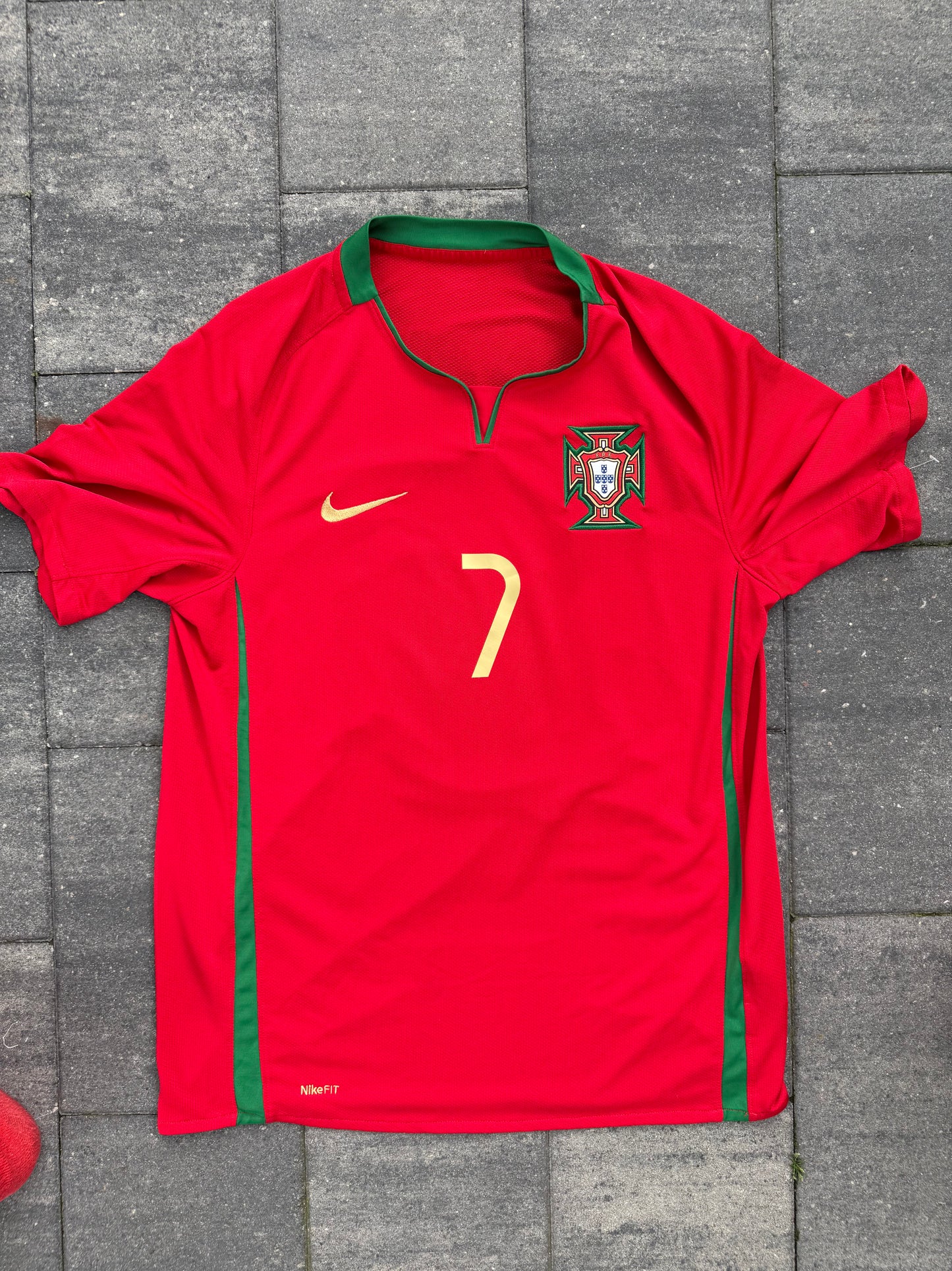 Portugal 2008/2010 Home Shirt (#7 Ronaldo)