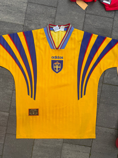 Sweden 1996 Home Shirt (L)