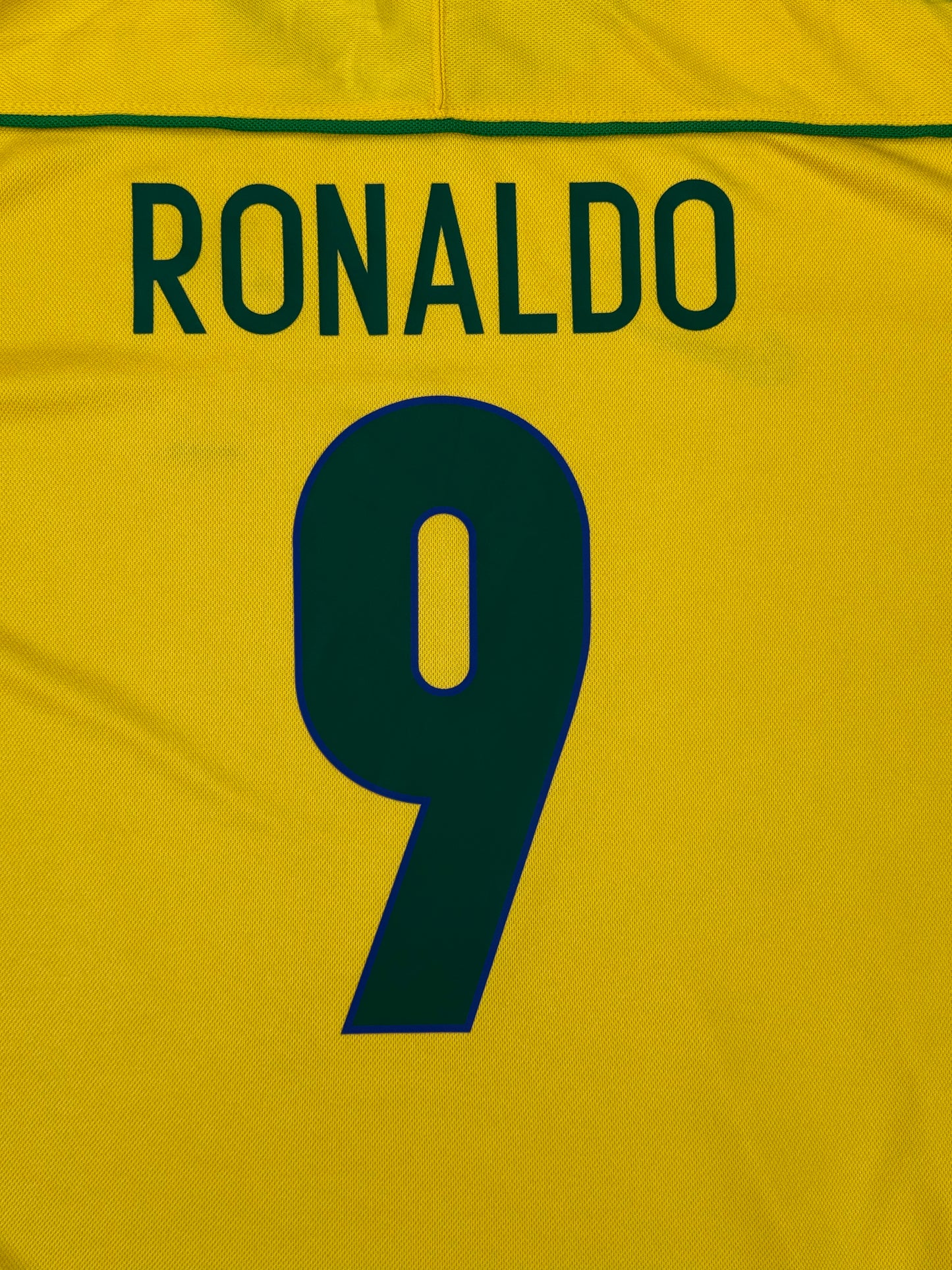 Brazil 1999 Home Shirt (#9 Ronaldo) (L)