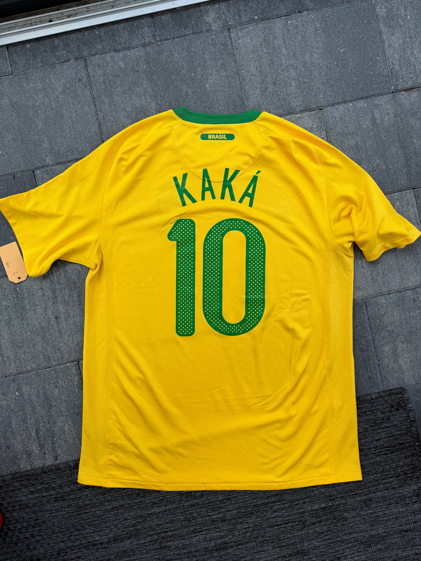 Brazil 2010 Home Shirt (#10 Kaka) (L)