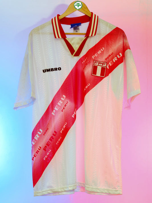 Peru 1996 Home Shirt (L)