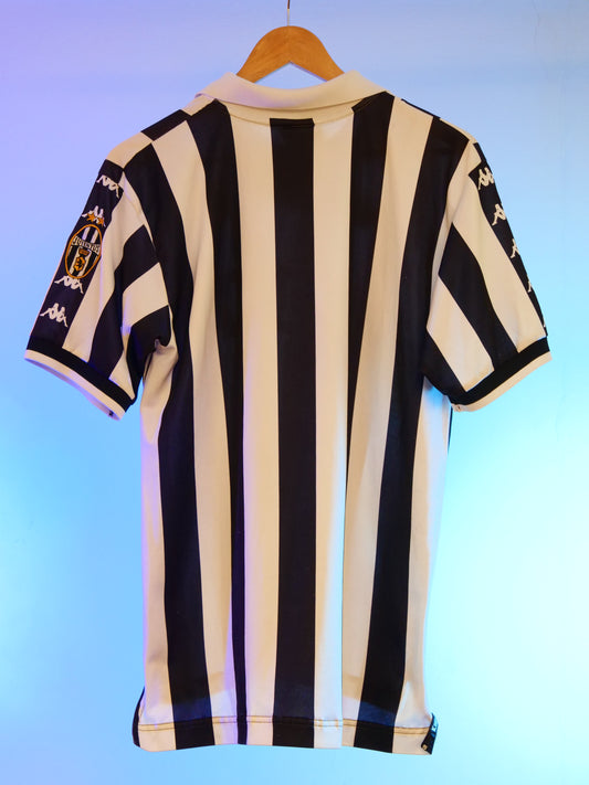Juventus 1998/1999 Home Shirt (M)