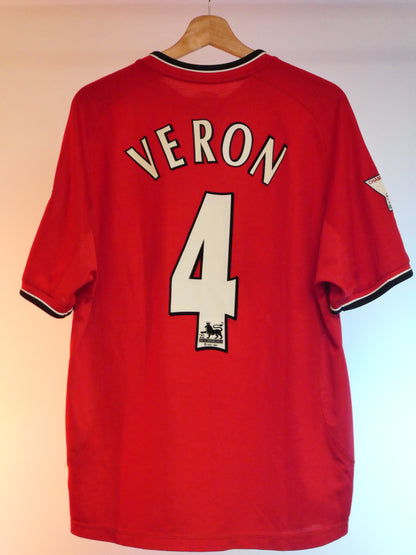 Manchester United 2000/20002 Home Shirt (#4 Veron) (M)