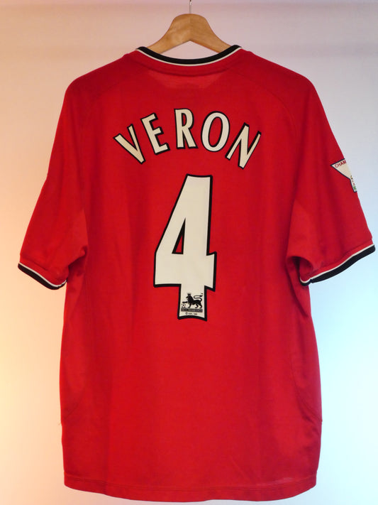 Manchester United 2000/20002 Home Shirt (#4 Veron) (M)