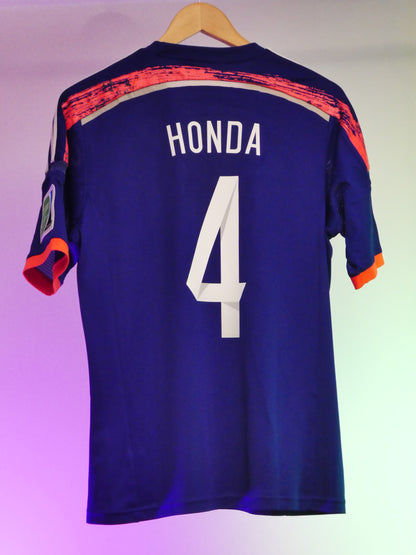 Japan 2013/2015 Home Shirt (#4 Honda) (M)