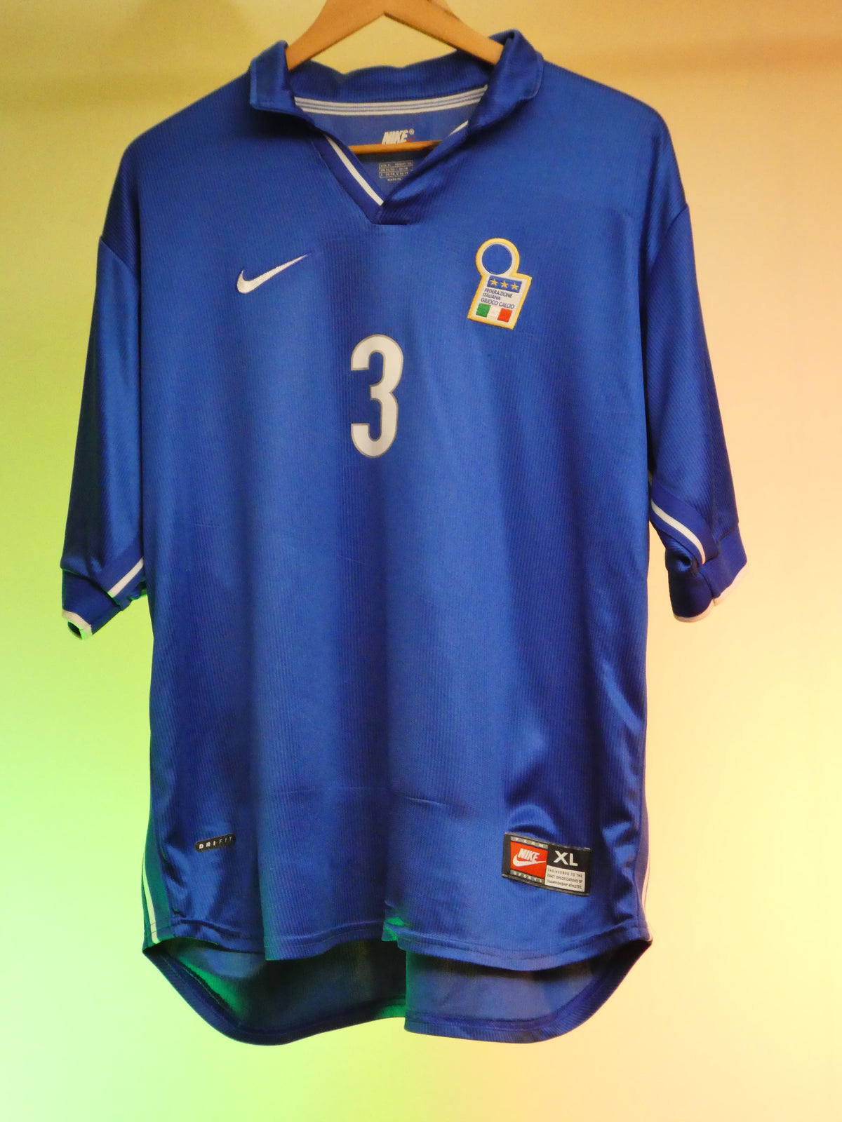 Italy 1998 Home Shirt (#3 Maldini) (XL)