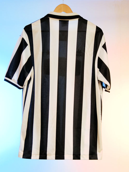 Juventus 1994/1995 Home Shirt (L/XL)