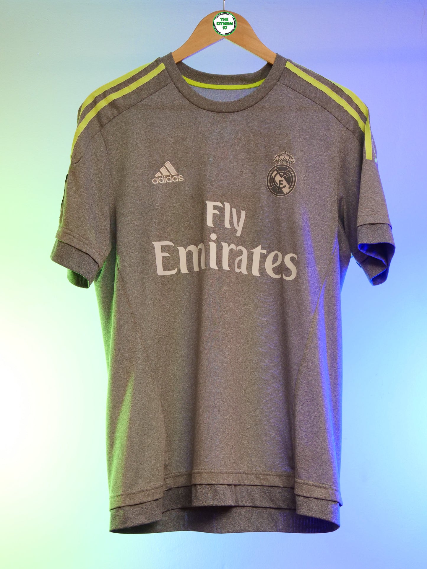 Real Madrid 2015/2016 Away Shirt (#7 Ronaldo) (M)