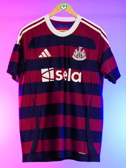 Newcastle United 2024/2025 Away Shirt (#14 Isak) (L)