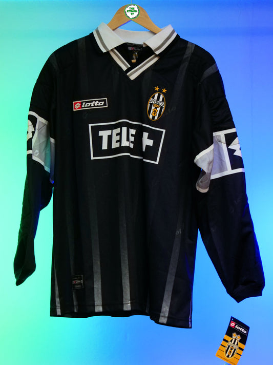 Juventus 2000/2001 Keeper Shirt BNWT (#1 Van Der Sar) (L)
