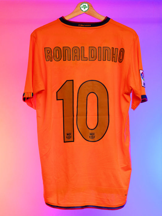 Barcelona 2006/2008 Away Shirt (#10 Ronaldinho) (M)
