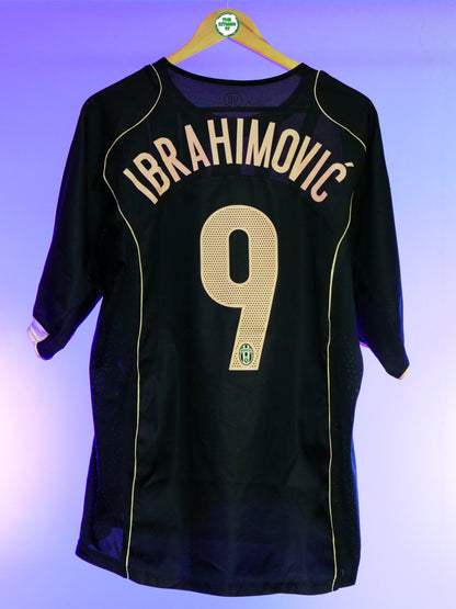 Juventus 2004/2005 Away Shirt (#9 Ibrahimovic) (XL)