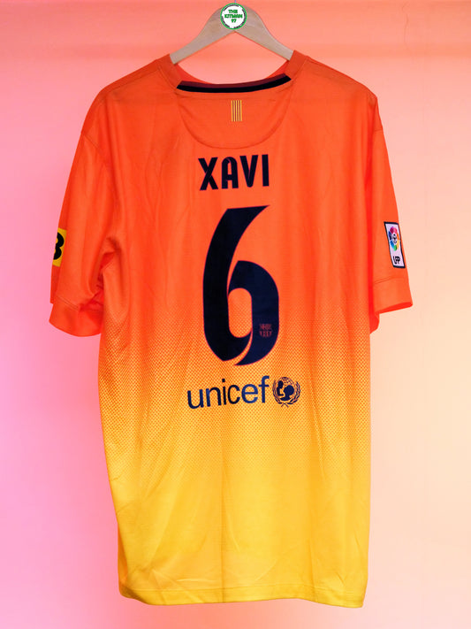 Barcelona 2012/2013 Away Shirt (#6 Xavi) (XXL)