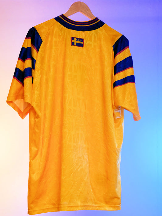 Sweden 1996 Home Shirt (XL)