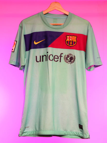 Barcelona 2010/2011 Away Shirt (#10 Messi) (M)