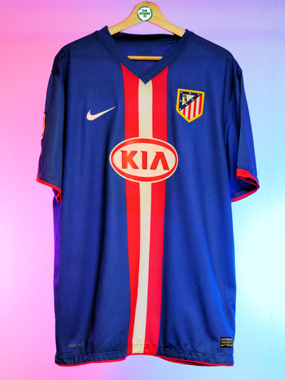 Atletico Madrid 2010/2011 Away Shirt (#10 Agüero) (XL)