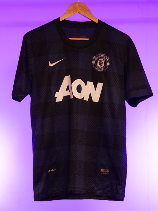 Manchester United 2013/2014 Away Shirt (#20 Van Persie) (M) ￼￼