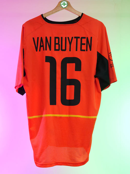 Belgium 2002/2004 Home Shirt (#16 Van Buyten) (L)