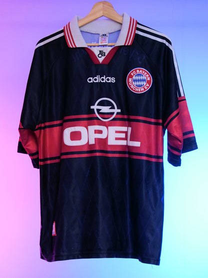 Bayern München 1997/1999 Home Shirt (L)