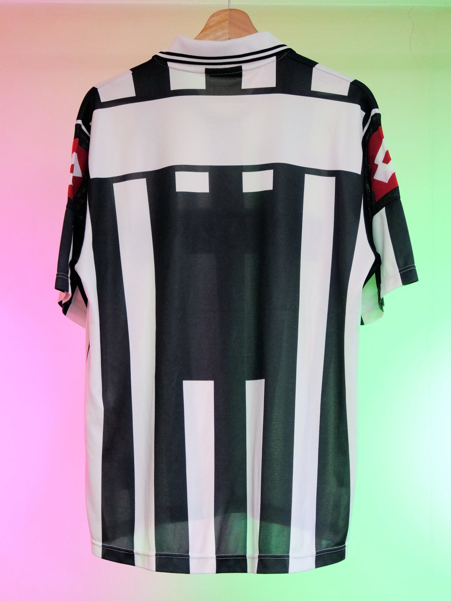 Juventus 2001/2002 Home Shirt (L)