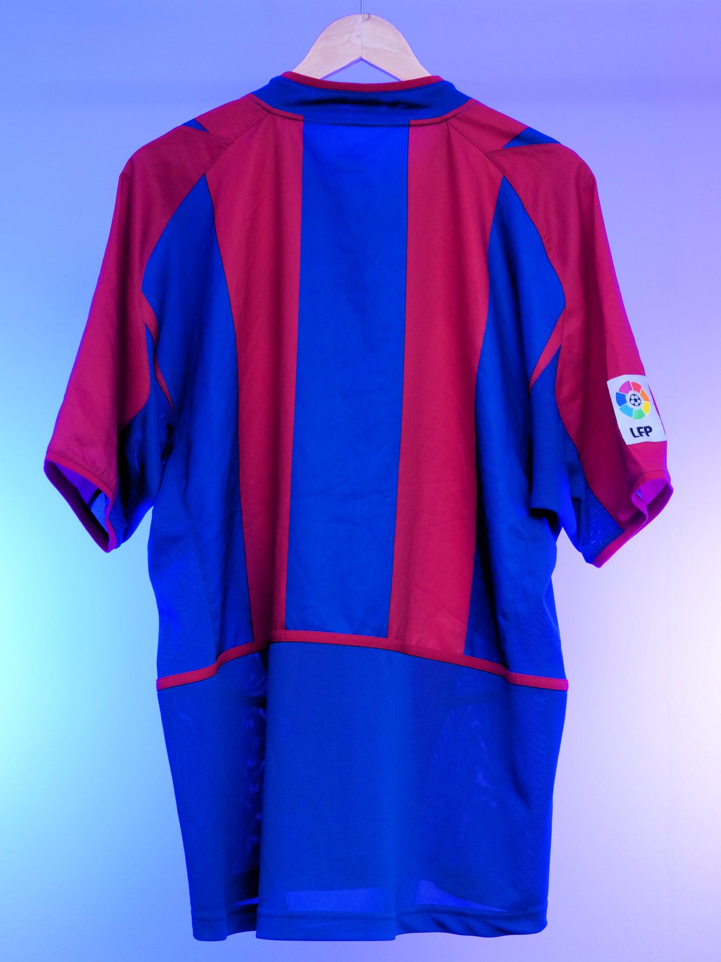 Barcelona 2002/2003 Home Shirt (L)