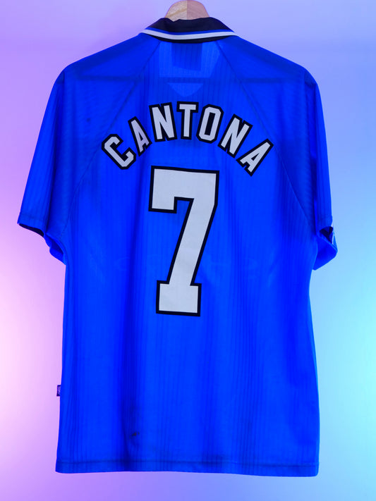Manchester United 1996/1998 Third Shirt (#7 Cantona) (M)