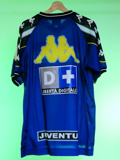 Juventus 1998/1999 Training Shirt (L)