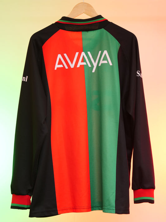 NEC Nijmegen 2001/2002 Home Shirt Longsleeve (XL)