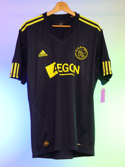 Ajax 2010/2011 Away Shirt (#16 Suárez) (L)