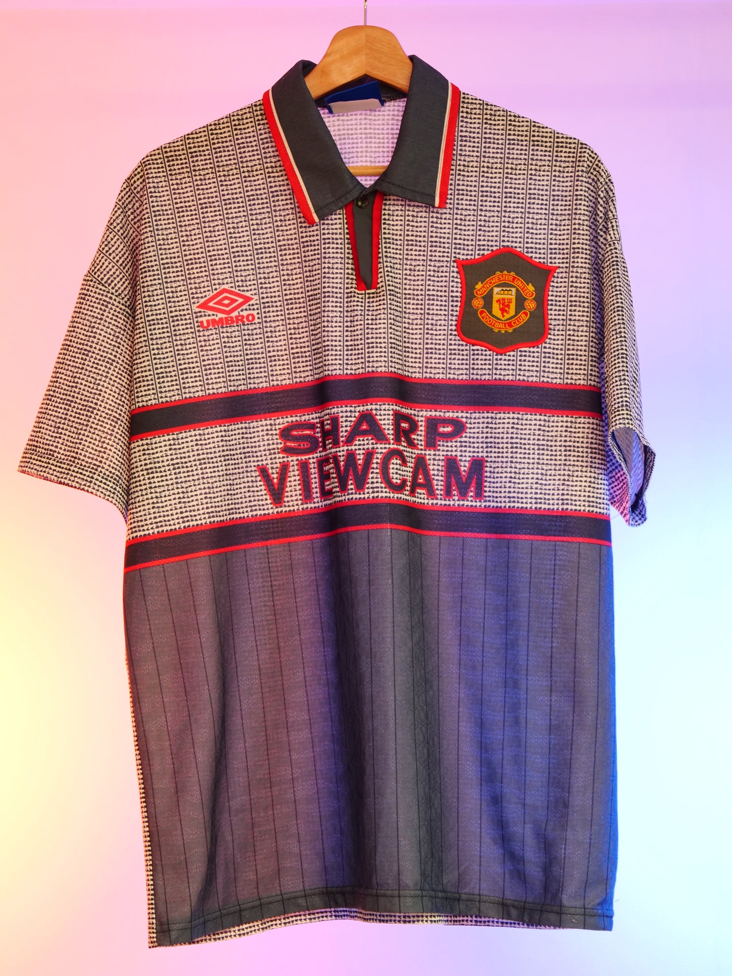 Manchester United 1995/1996 Away Shirt (L)