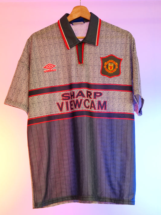 Manchester United 1995/1996 Away Shirt (L)