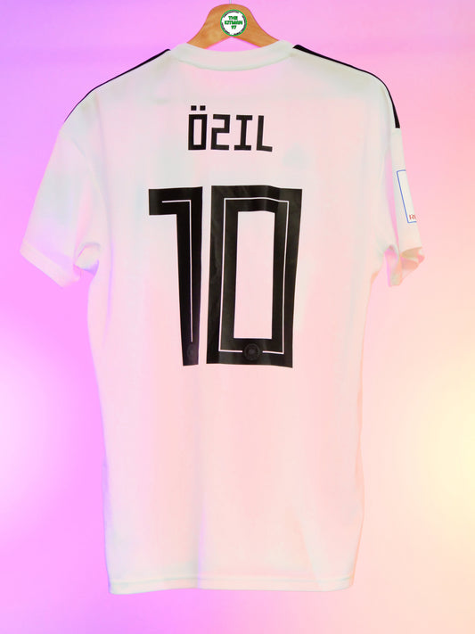 Germany 2018 Home Shirt (#10 Ozil) (M)