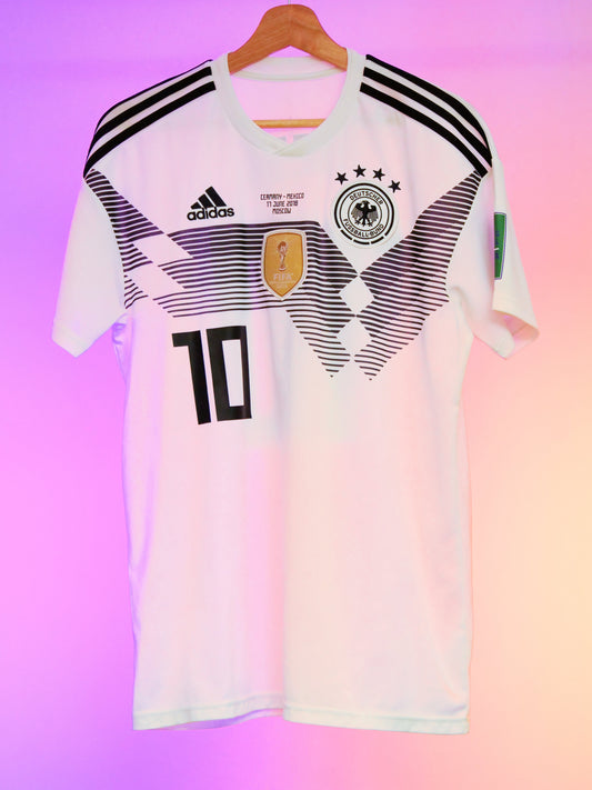 Germany 2018 Home Shirt (#10 Ozil) (M)