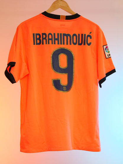 Barcelona 2009/2010 Away Shirt (#9 Ibrahimovic) (M)