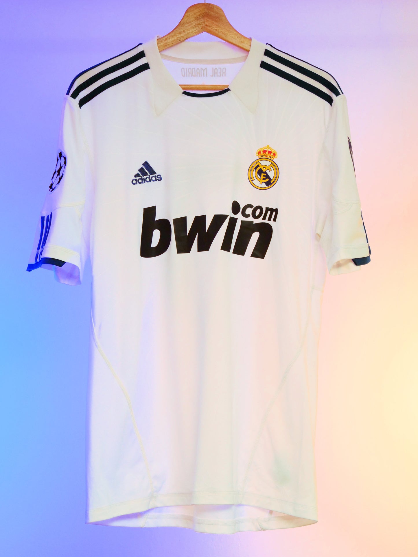 Real Madrid 2010/2011 Home Shirt (#7 Ronaldo) (L)