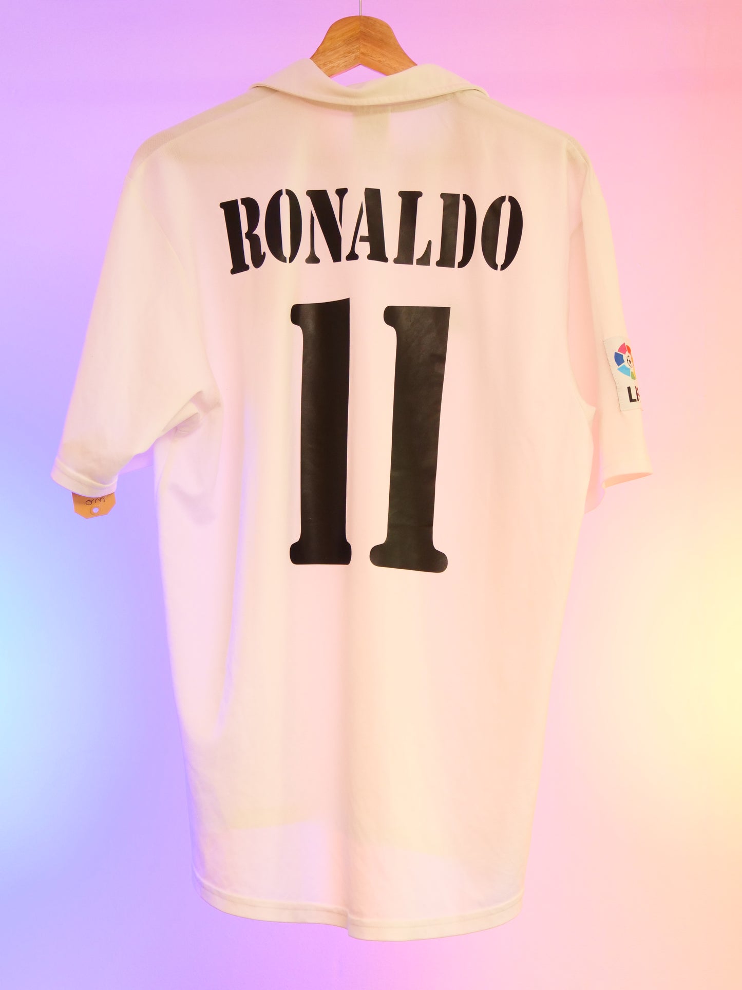 Real Madrid 2001/2002 Home Shirt (#11 Ronaldo) (M)