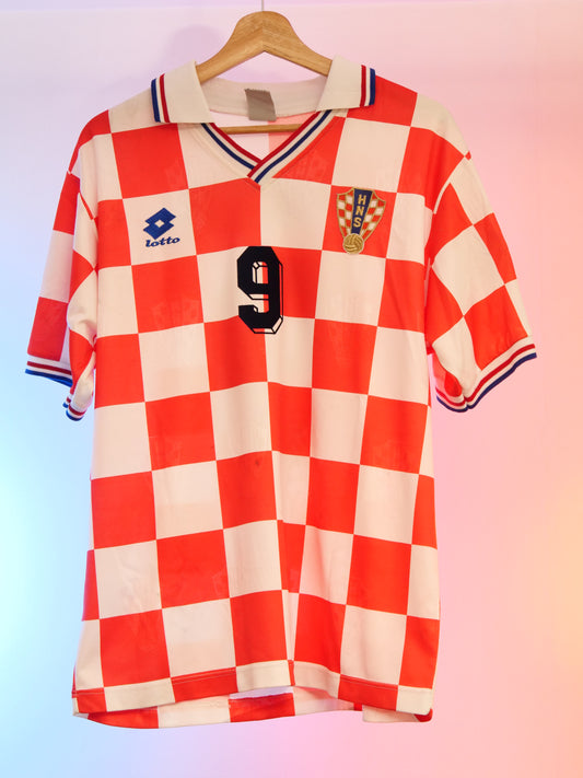 Croatia 1996/1997 Home Shirt (#9 Suker) (M)