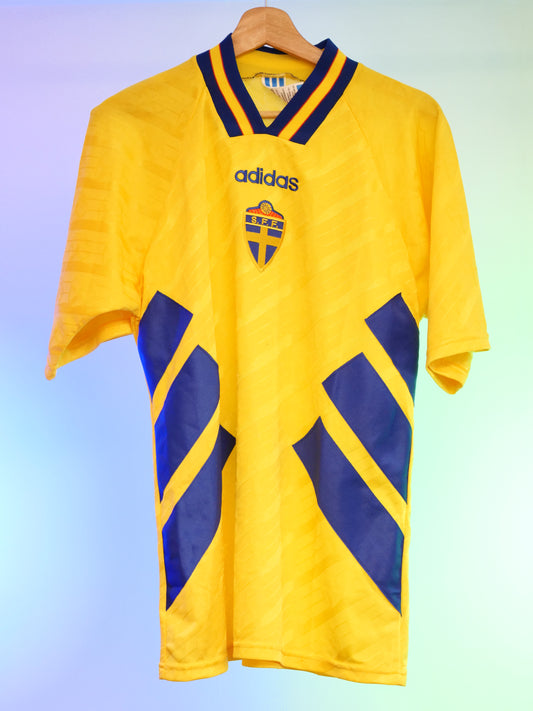 Sweden 1994/1996 Home Shirt (M)