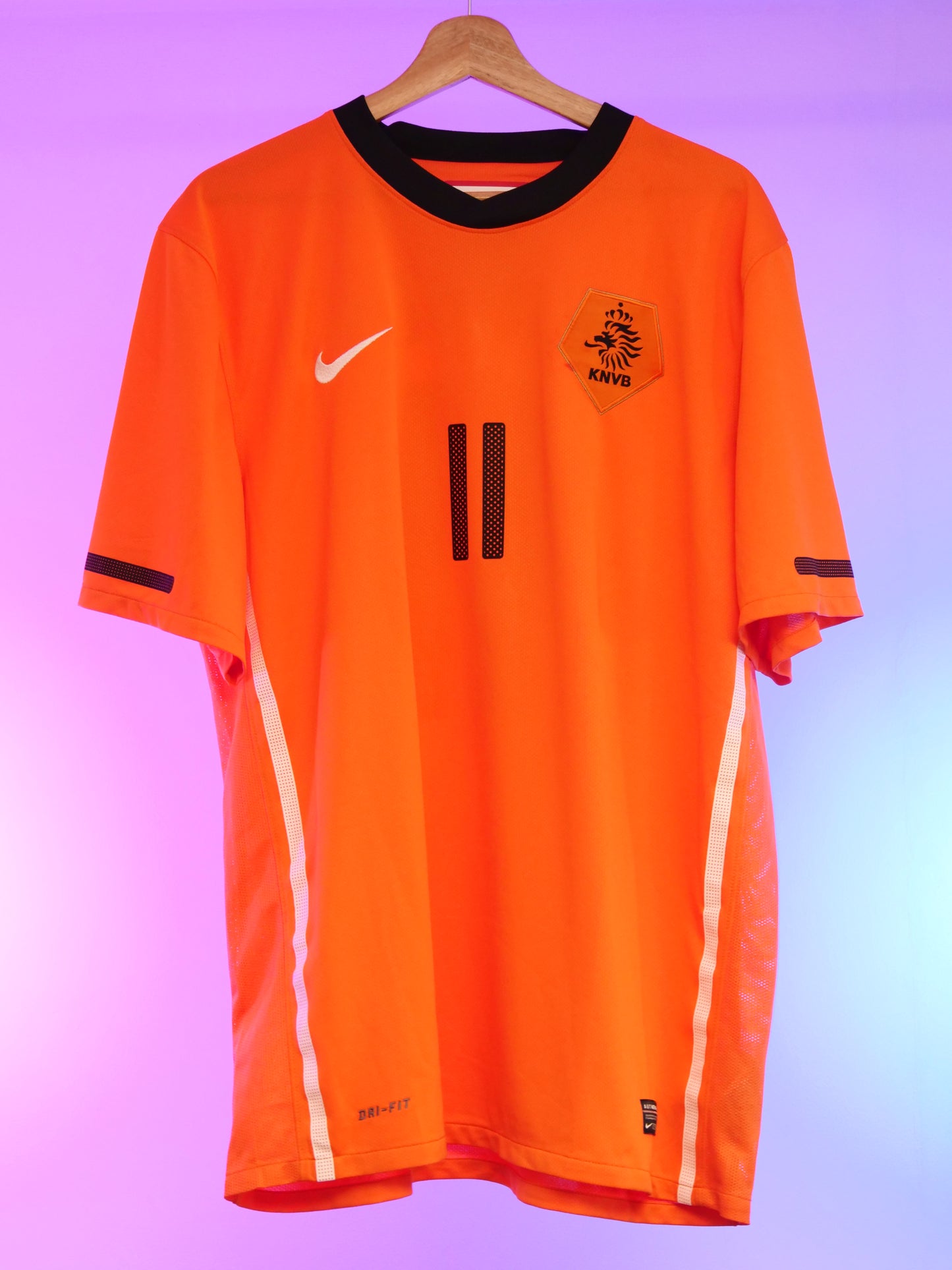 Netherlands 2010 Home Shirt (#11 Robben) (XL)
