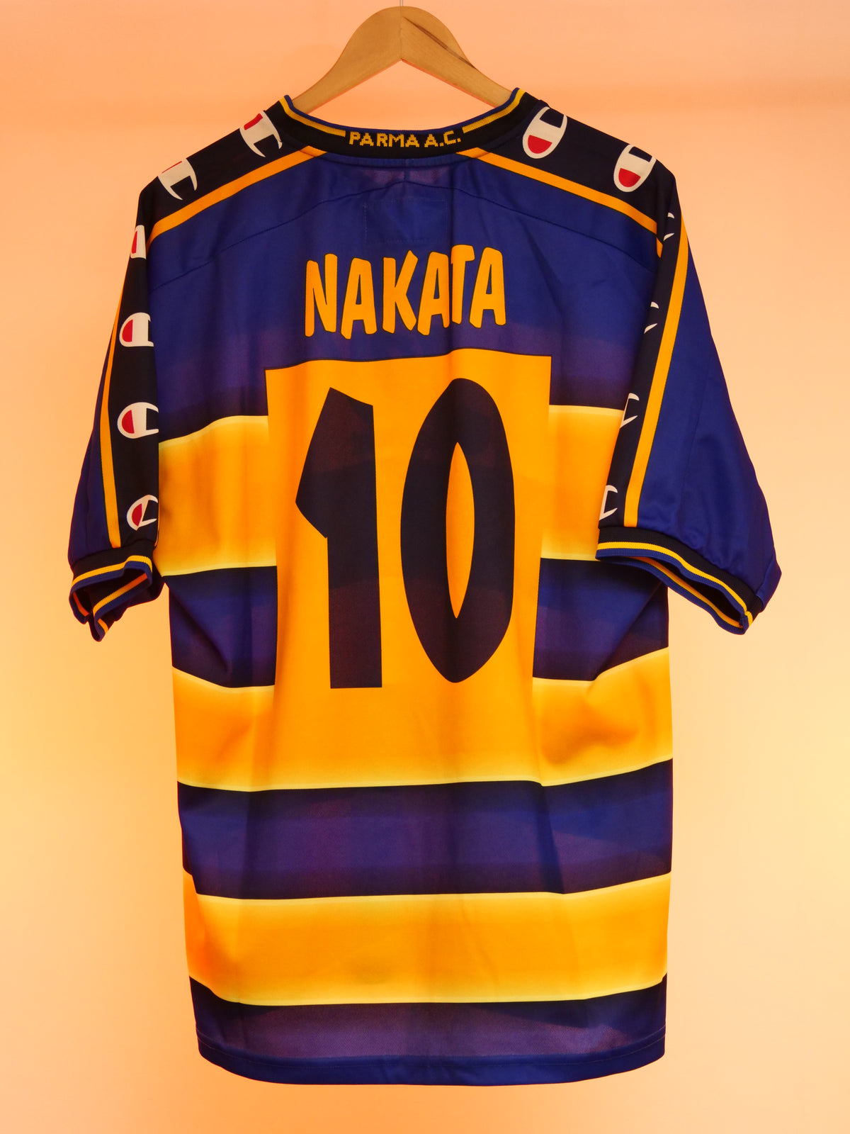 Parma 2001/2002 Home Shirt (#10 Nakata) (L)