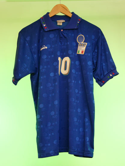 Italy 1994 Home Shirt (#10 Baggio) (L)